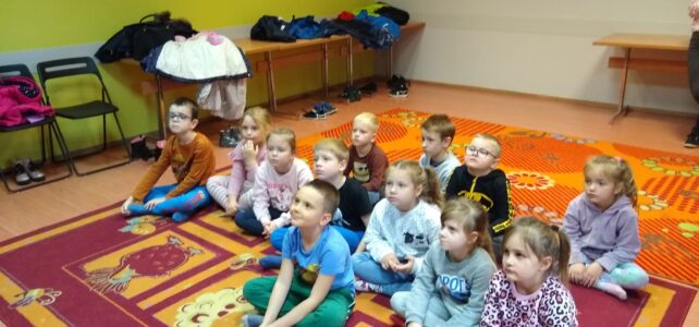 Dzień Pluszowego Misia w przedszkolu i bibliotece – grupa 5