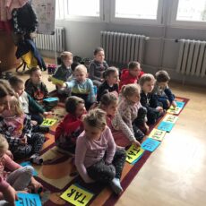 Zajęcia w bibliotece OK w Brzeszczach – grupa 6
