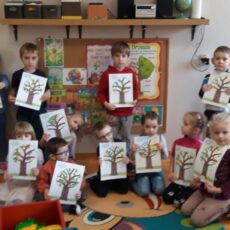 Lubisz przyrodę? Szanuj ją! ZIEMIA TO JEST NASZ WSPÓLNY DOM! Grupa 2 pamięta o Dniu Ziemi