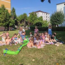 Nasze pierwsze dni w przedszkolu i pierwszy spacer! – grupa 1