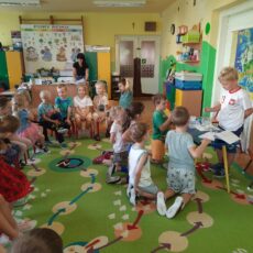 Zajęcia w grupie 5 i wyjście na plac zabaw