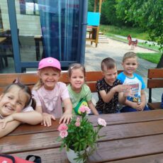 Wyjście dzieci z grupy 3 na pizzę do restauracji Smakosfera
